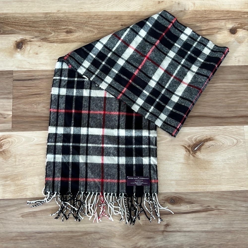 Like new David & Young scarf